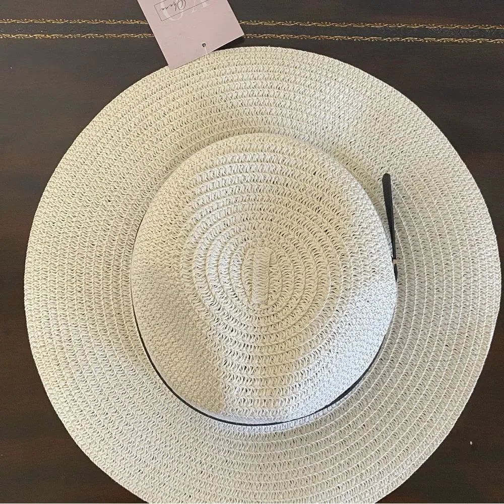 Cream Colored Silver Buckle Black Band Hat NWT